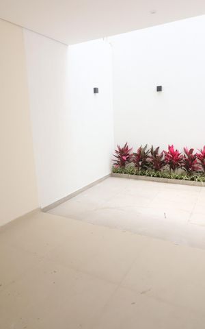 Casa à venda com 150m², 3 quartos e 4 vagasÁrea de Serviço