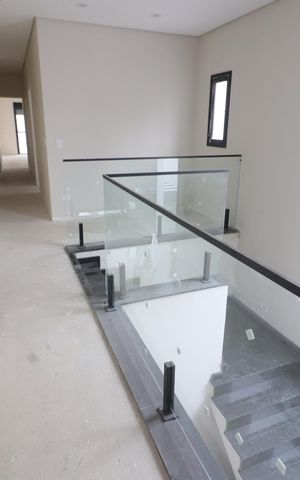 Casa à venda com 150m², 3 quartos e 4 vagasCorredor