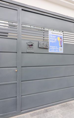 Casa à venda com 150m², 3 quartos e 4 vagasFachada