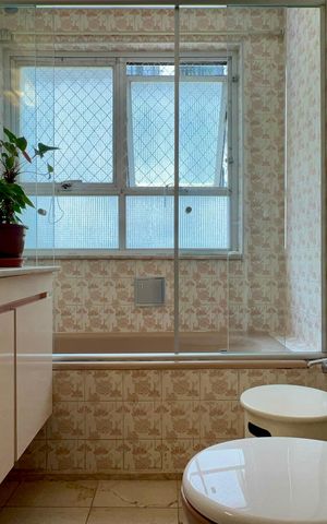 Apartamento à venda com 168m², 4 quartos e 1 vagaBanheiro da Suíte 1