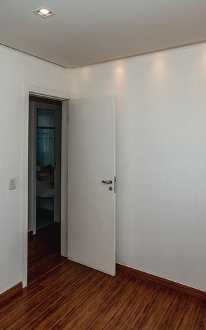 Apartamento à venda com 120m², 4 quartos e 3 vagasQuarto 2