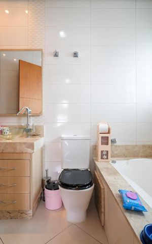 Casa à venda com 249m², 3 quartos e 3 vagasBanheiro da Suíte 1