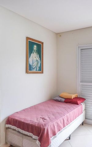 Casa à venda com 249m², 3 quartos e 3 vagasSuíte 2