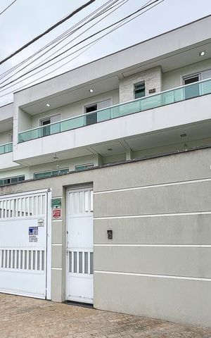 Casa à venda com 249m², 3 quartos e 3 vagasFachada