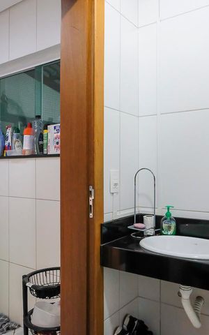 Casa à venda com 249m², 3 quartos e 3 vagasBanheiro de Serviço