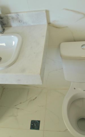 Apartamento à venda com 69m², 2 quartos e 2 vagasBanheiro da Suíte