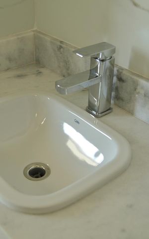 Apartamento à venda com 69m², 2 quartos e 2 vagasBanheiro da Suíte