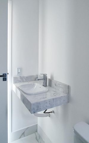 Apartamento à venda com 69m², 2 quartos e 2 vagasBanheiro Social