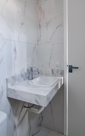 Apartamento à venda com 69m², 2 quartos e 2 vagasBanheiro da Suíte