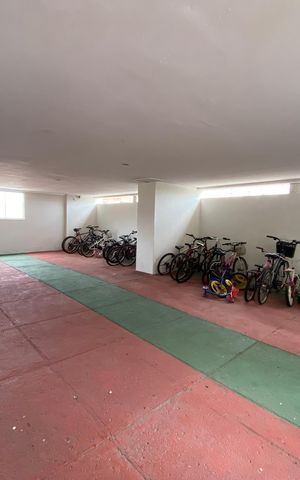 Apartamento à venda com 45m², 2 quartos e 1 vaga Apartamento à venda com 45m², 2 quartos e 1 vagaÁrea comum - Playground