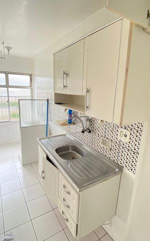 Apartamento à venda com 45m², 2 quartos e 1 vaga Apartamento à venda com 45m², 2 quartos e 1 vagaCozinha e Área de Serviço