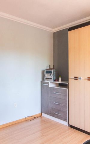 Casa à venda com 175m², 3 quartos e 2 vagasSuíte