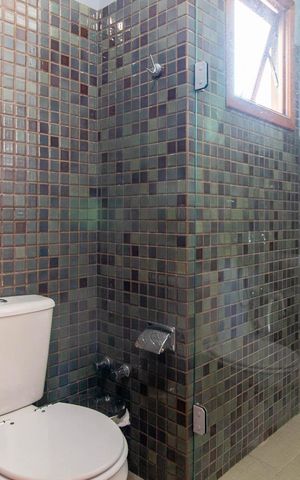 Casa à venda com 175m², 3 quartos e 2 vagasBanheiro Suíte