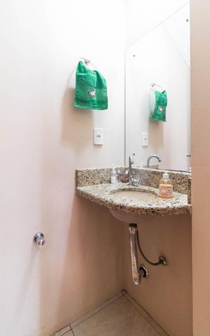 Casa à venda com 175m², 3 quartos e 2 vagasLavabo