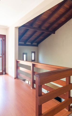 Casa à venda com 175m², 3 quartos e 2 vagasCorredor