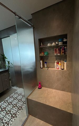 Apartamento à venda com 300m², 3 quartos e 5 vagas Apartamento à venda com 300m², 3 quartos e 5 vagasBanheiro da Suíte 3