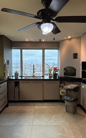 Apartamento à venda com 300m², 3 quartos e 5 vagas Apartamento à venda com 300m², 3 quartos e 5 vagasCozinha