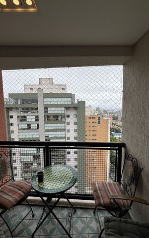 Apartamento à venda com 300m², 3 quartos e 5 vagas Apartamento à venda com 300m², 3 quartos e 5 vagasSuíte 2 Varanda