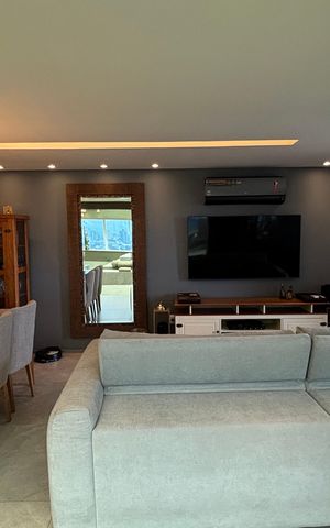 Apartamento à venda com 300m², 3 quartos e 5 vagas Apartamento à venda com 300m², 3 quartos e 5 vagasSala 2