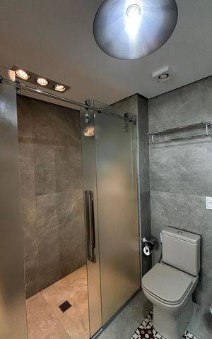 Apartamento à venda com 300m², 3 quartos e 5 vagas Apartamento à venda com 300m², 3 quartos e 5 vagasBanheiro da Suíte 3