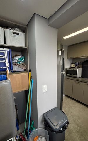 Apartamento à venda com 300m², 3 quartos e 5 vagas Apartamento à venda com 300m², 3 quartos e 5 vagasÁrea de Serviço