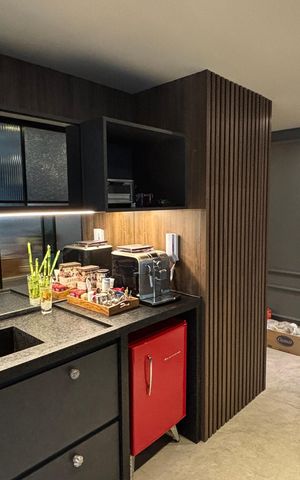 Apartamento à venda com 300m², 3 quartos e 5 vagas Apartamento à venda com 300m², 3 quartos e 5 vagasSala