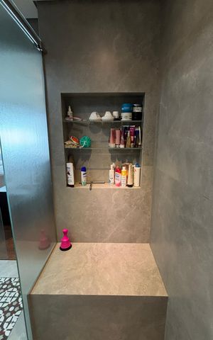 Apartamento à venda com 300m², 3 quartos e 5 vagas Apartamento à venda com 300m², 3 quartos e 5 vagasBanheiro da Suíte 3