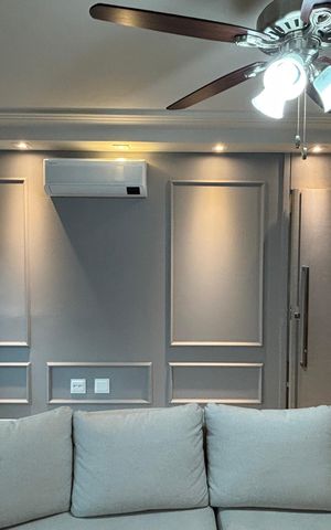 Apartamento à venda com 300m², 3 quartos e 5 vagas Apartamento à venda com 300m², 3 quartos e 5 vagasSala