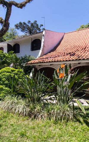 Casa à venda com 700m², 4 quartos e 4 vagasFachada