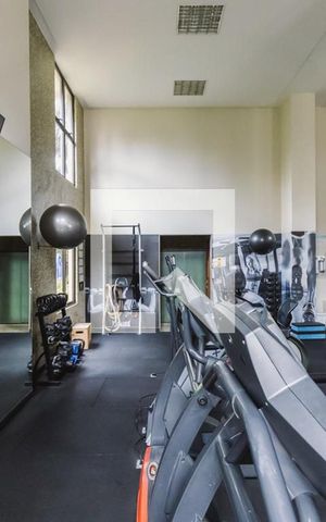 Apartamento à venda com 218m², 3 quartos e 5 vagas Apartamento à venda com 218m², 3 quartos e 5 vagasÁrea comum - Academia