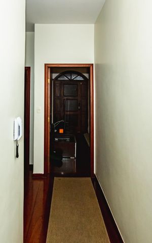 Casa à venda com 300m², 3 quartos e 3 vagasCorredor