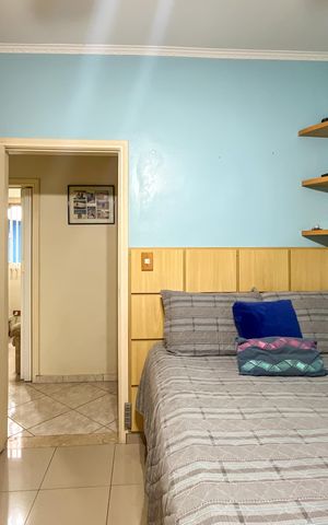 Casa à venda com 370m², 5 quartos e 3 vagas Casa à venda com 370m², 5 quartos e 3 vagasQuarto 2