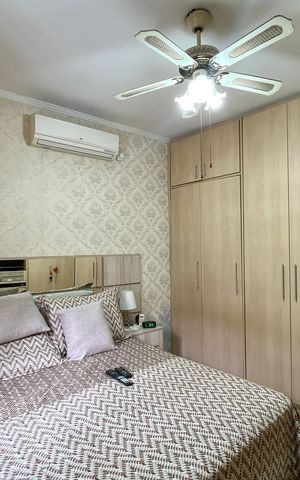 Casa à venda com 370m², 5 quartos e 3 vagas Casa à venda com 370m², 5 quartos e 3 vagasSuíte