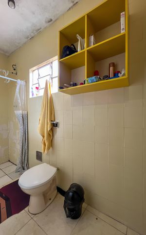 Casa à venda com 370m², 5 quartos e 3 vagas Casa à venda com 370m², 5 quartos e 3 vagasCasa 2 - Banheiro Social