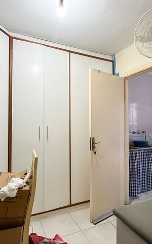 Casa à venda com 370m², 5 quartos e 3 vagas Casa à venda com 370m², 5 quartos e 3 vagasÁrea de Serviço