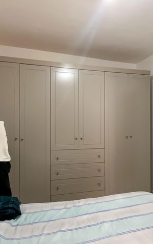Casa à venda com 370m², 5 quartos e 3 vagas Casa à venda com 370m², 5 quartos e 3 vagasCasa 2 - Quarto 2
