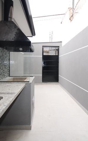 Casa à venda com 87m², 2 quartos e 2 vagasÁrea de Serviço