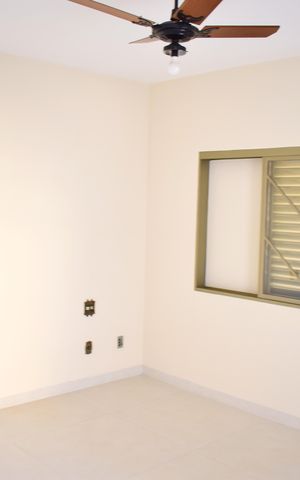 Casa para alugar com 295m², 4 quartos e 4 vagasSuíte