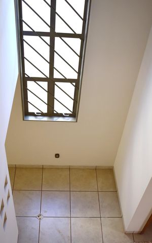 Casa para alugar com 295m², 4 quartos e 4 vagasSala 1