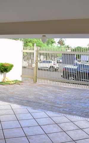 Casa para alugar com 295m², 4 quartos e 4 vagasGaragem