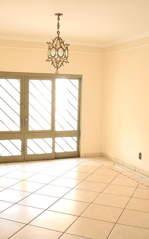 Casa para alugar com 295m², 4 quartos e 4 vagasSala 1