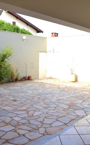 Casa para alugar com 295m², 4 quartos e 4 vagasQuintal