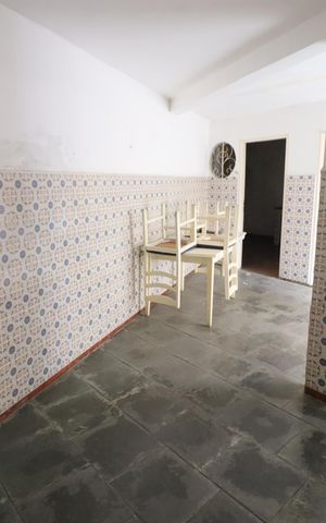 Casa à venda com 276m², 3 quartos e 3 vagasEdícula