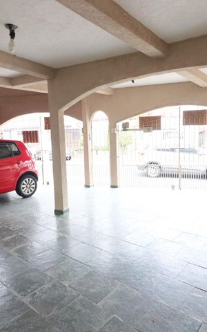 Casa à venda com 276m², 3 quartos e 3 vagasGaragem