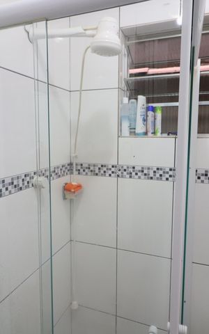 Casa à venda com 276m², 3 quartos e 3 vagasBanheiro 1