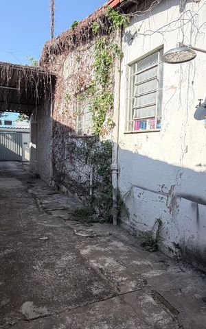 Casa à venda com 101m², 2 quartos e 3 vagas Casa à venda com 101m², 2 quartos e 3 vagasGaragem