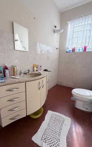 Casa à venda com 101m², 2 quartos e 3 vagas Casa à venda com 101m², 2 quartos e 3 vagasBanheiro