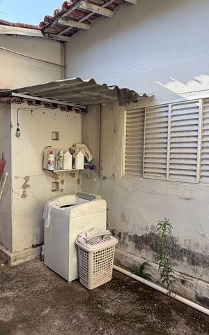 Casa à venda com 101m², 2 quartos e 3 vagas Casa à venda com 101m², 2 quartos e 3 vagasÁrea externa