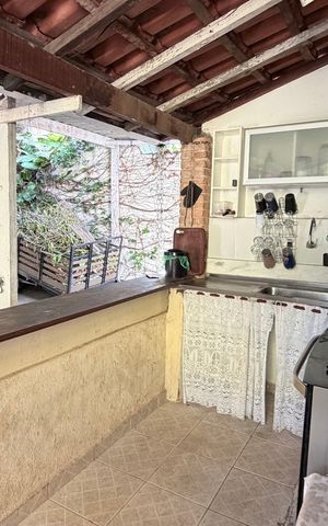 Casa à venda com 101m², 2 quartos e 3 vagas Casa à venda com 101m², 2 quartos e 3 vagasÁrea externa