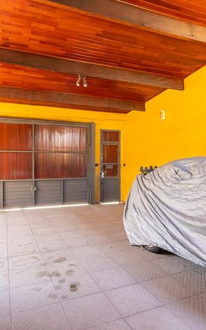 Casa à venda com 200m², 4 quartos e 3 vagasGaragem